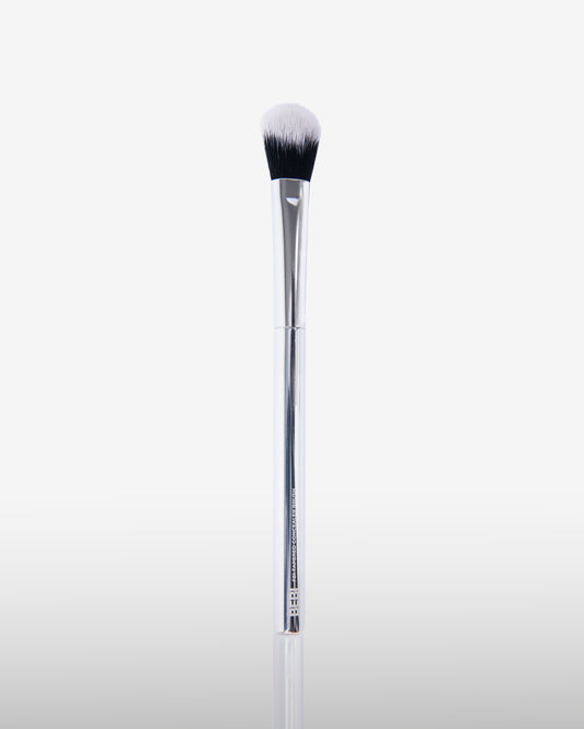 F01 TAPERED CONCEALER BRUSH