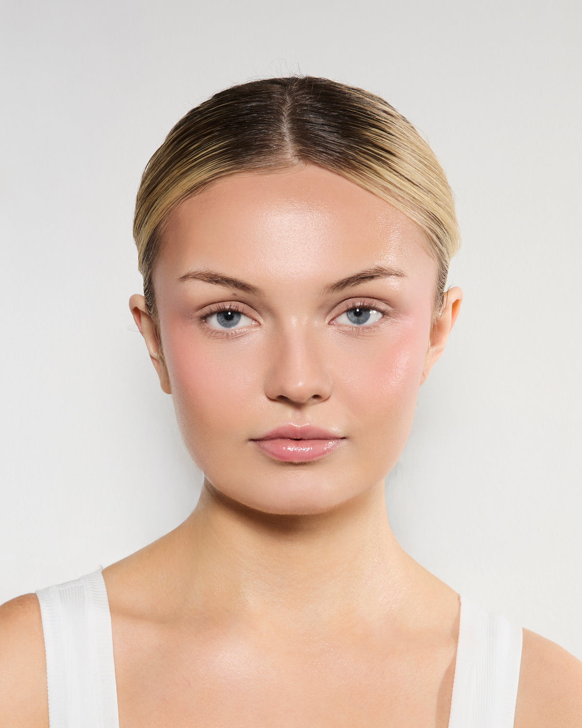 BASE LOVE COLOUR CORRECTOR